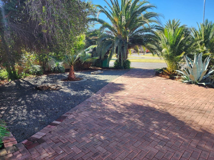 4 Bedroom Property for Sale in Fichardt Park Free State